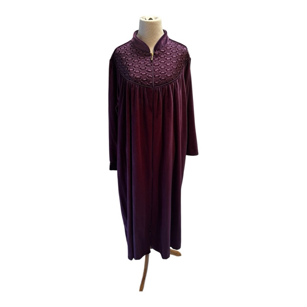 Crowntuft XL Velvet Robe Vintage Saybury Maroon ValourSmocked Long Sleeved Dress